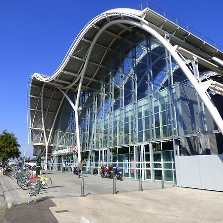 Апартаменты 37M2 Lumineux Face Gare Sncf, Wifi Et Cafe Et The Offerts Орлеан Экстерьер фото